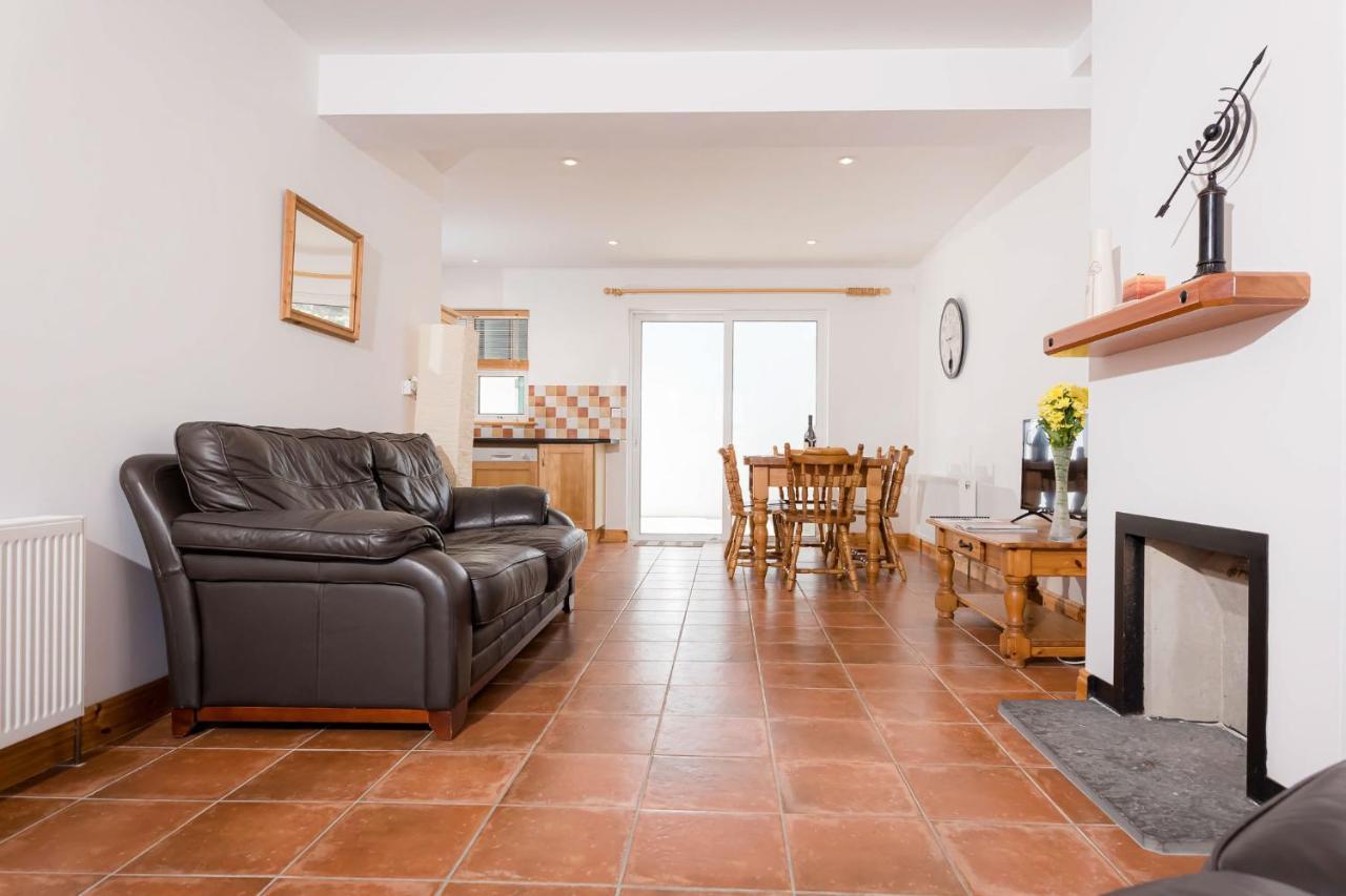 Kilkee Townhouse By Trident Holiday Homes Exterior photo
