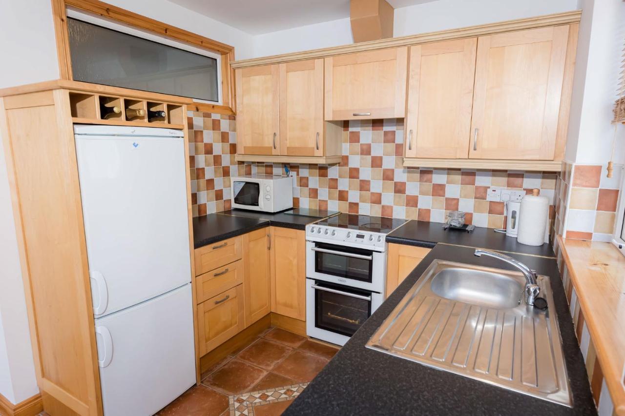 Kilkee Townhouse By Trident Holiday Homes Exterior photo